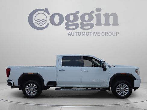 Used 2022 GMC Sierra 2500 Denali AWD/4WD image 6