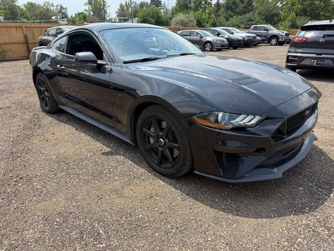 Used 2018 Ford Mustang GT RWD image 2