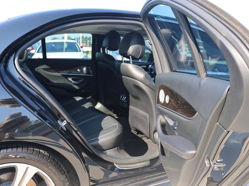 Used 2018 Mercedes-Benz E 300 image 20