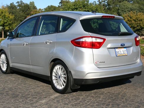 Used 2013 Ford C-MAX SE image 7