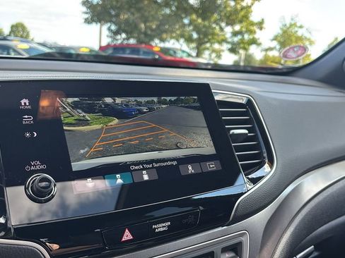 Used 2025 Honda Passport EX-L image 22