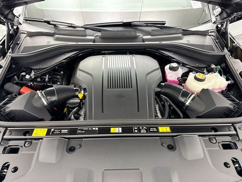 New 2026 Land Rover Range Rover SE image 28