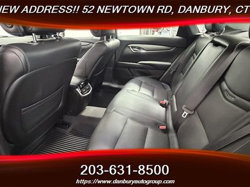 Used 2014 Cadillac XTS FWD image 26