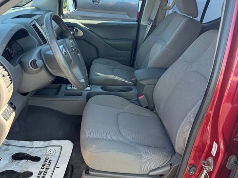 Used 2019 Nissan Frontier SV AWD/4WD image 10