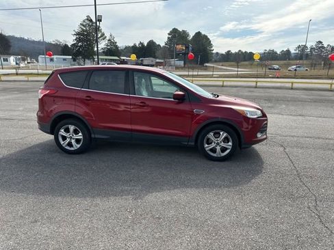 Used 2014 Ford Escape SE image 5