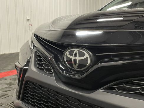 Used 2024 Toyota Camry SE w/ Convenience Package image 8