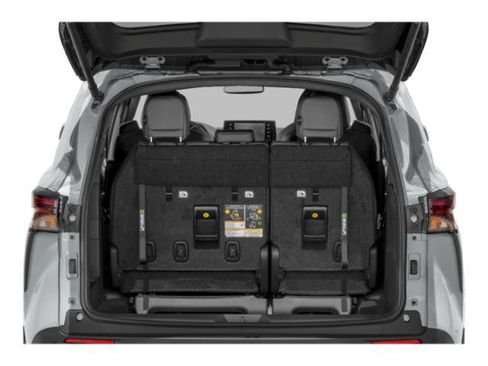 Used 2023 Toyota Sienna XLE AWD/4WD image 11