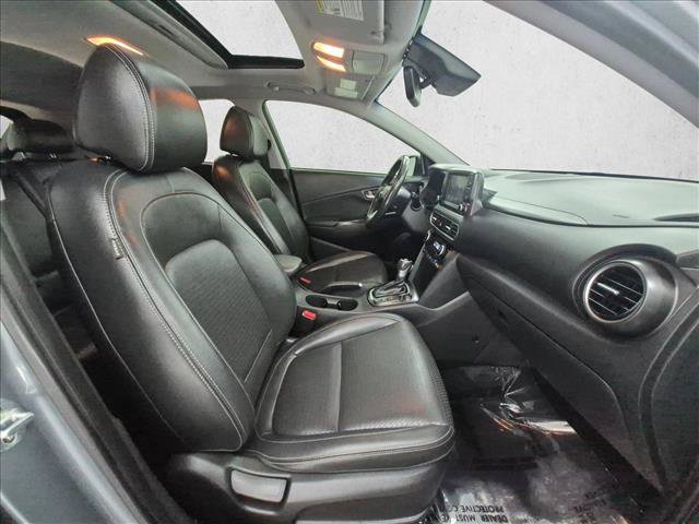 Used 2020 Hyundai Kona Limited AWD/4WD image 25