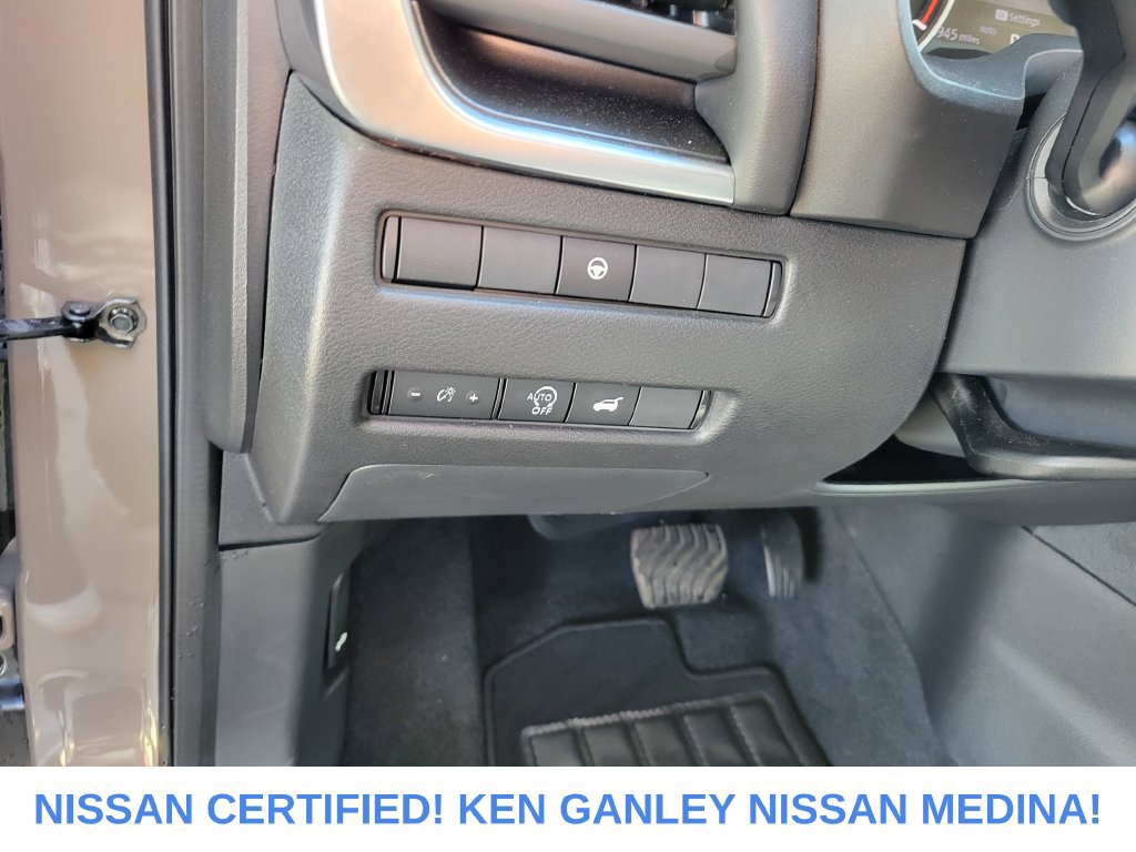 Certified 2024 Nissan Rogue SV w/ SV Premium Package AWD/4WD image 36