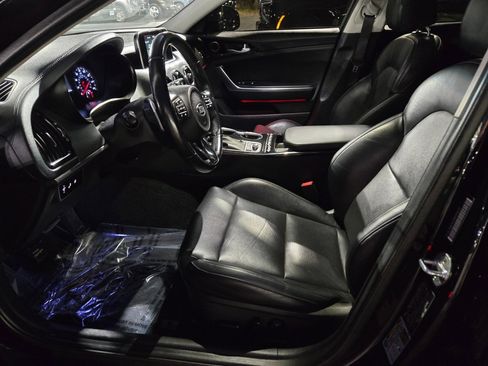 Used 2019 Kia Stinger image 16