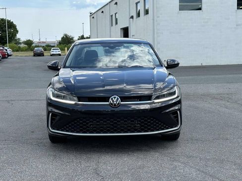 New 2026 Volkswagen Jetta SE FWD image 9