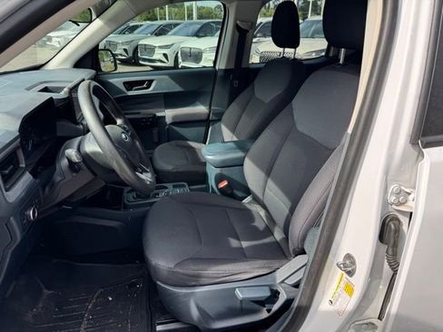 Used 2022 Ford Maverick XL image 19