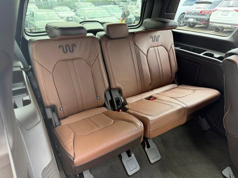 Used 2024 Ford Expedition King Ranch AWD/4WD image 23