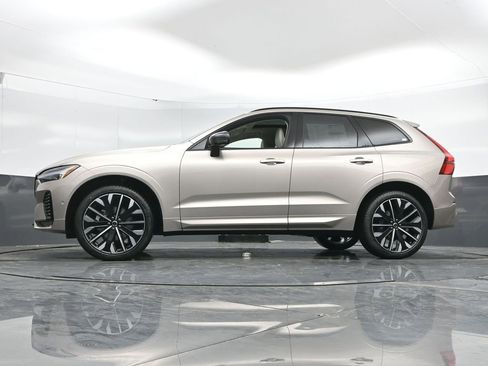 New 2026 Volvo XC60 B5 Ultra w/ Protection Package Premier AWD/4WD image 44