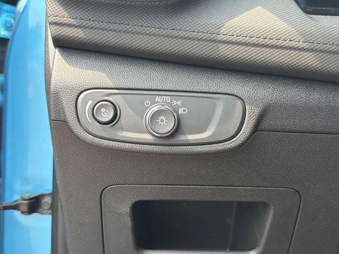 Used 2025 Chevrolet TrailBlazer LT FWD image 13