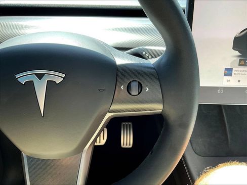 Used 2022 Tesla Model Y Performance AWD/4WD image 14