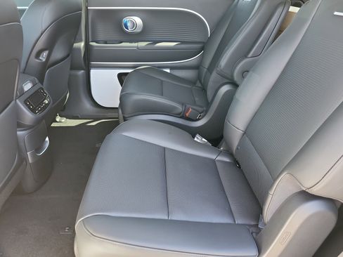 New 2026 Hyundai Ioniq 9 Limited AWD/4WD image 17