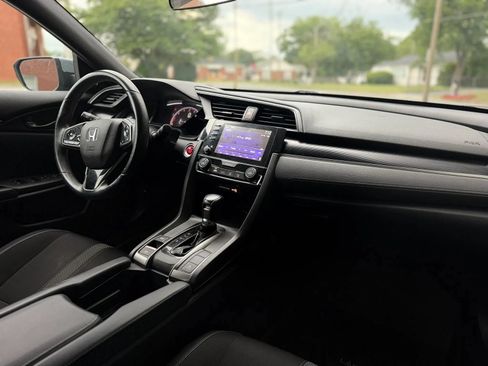 Used 2020 Honda Civic Sport image 11