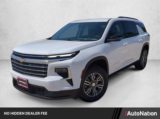 Used 2024 Chevrolet Traverse LT FWD video 1
