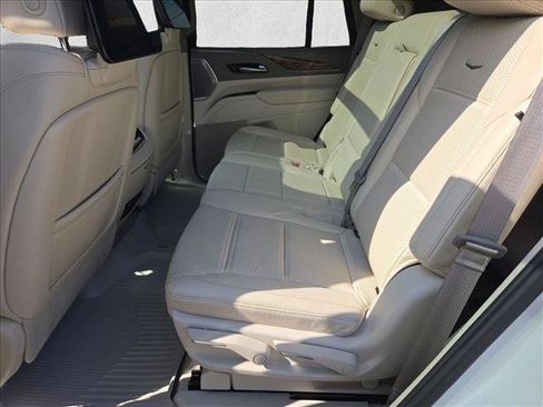 Used 2023 Cadillac Escalade Premium Luxury Platinum AWD/4WD image 19
