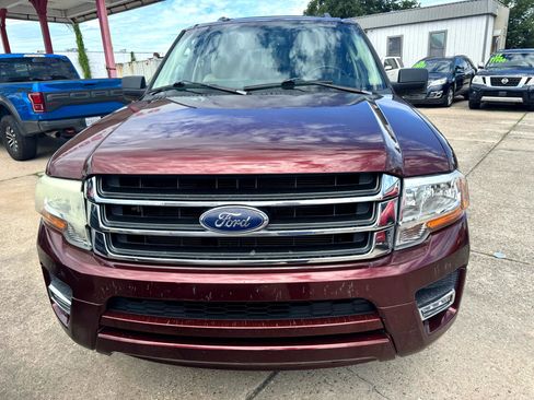 Used 2015 Ford Expedition XLT w/ Equipment Group 202A image 5