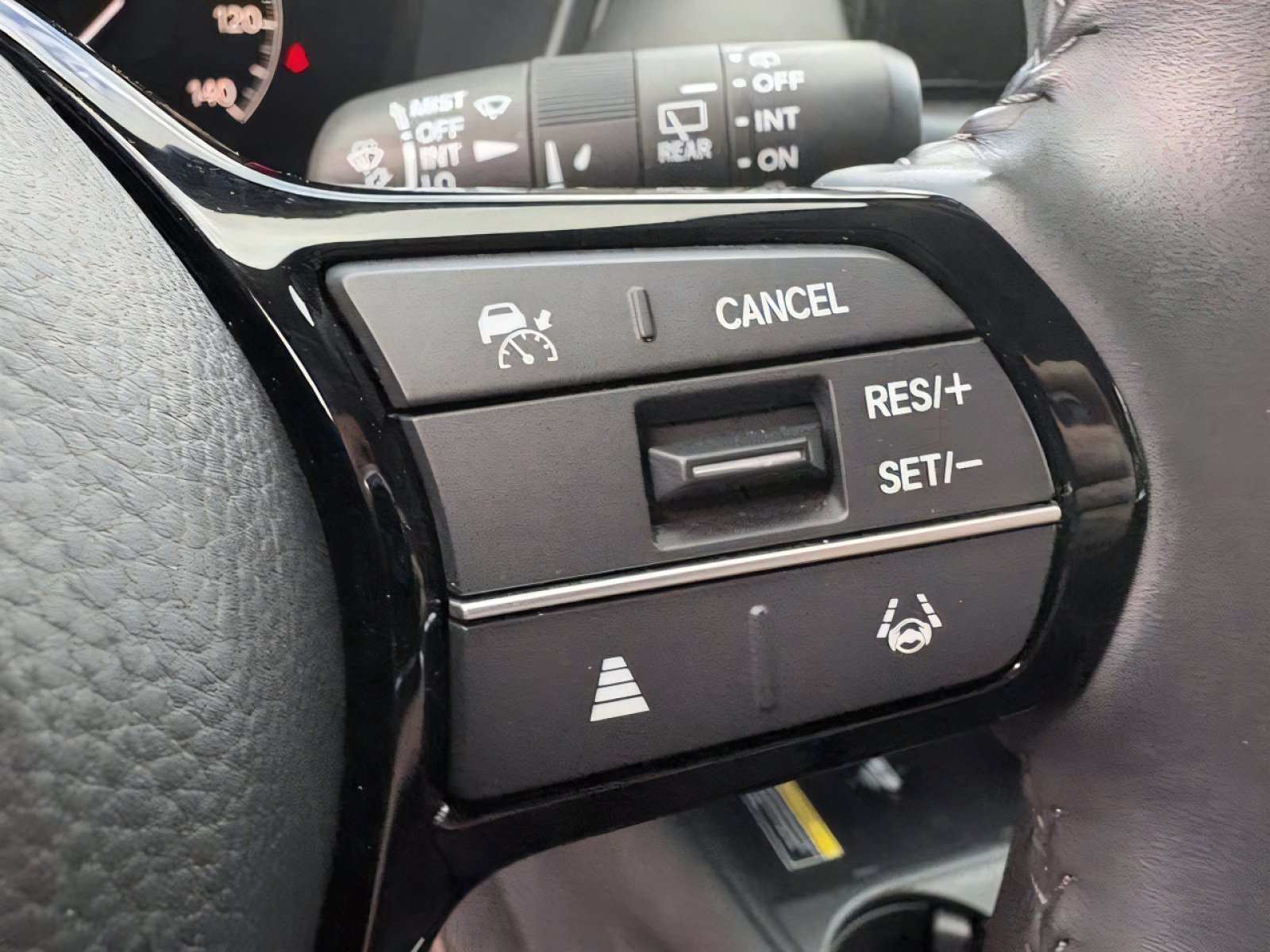 Used 2025 Honda HR-V EX-L image 20