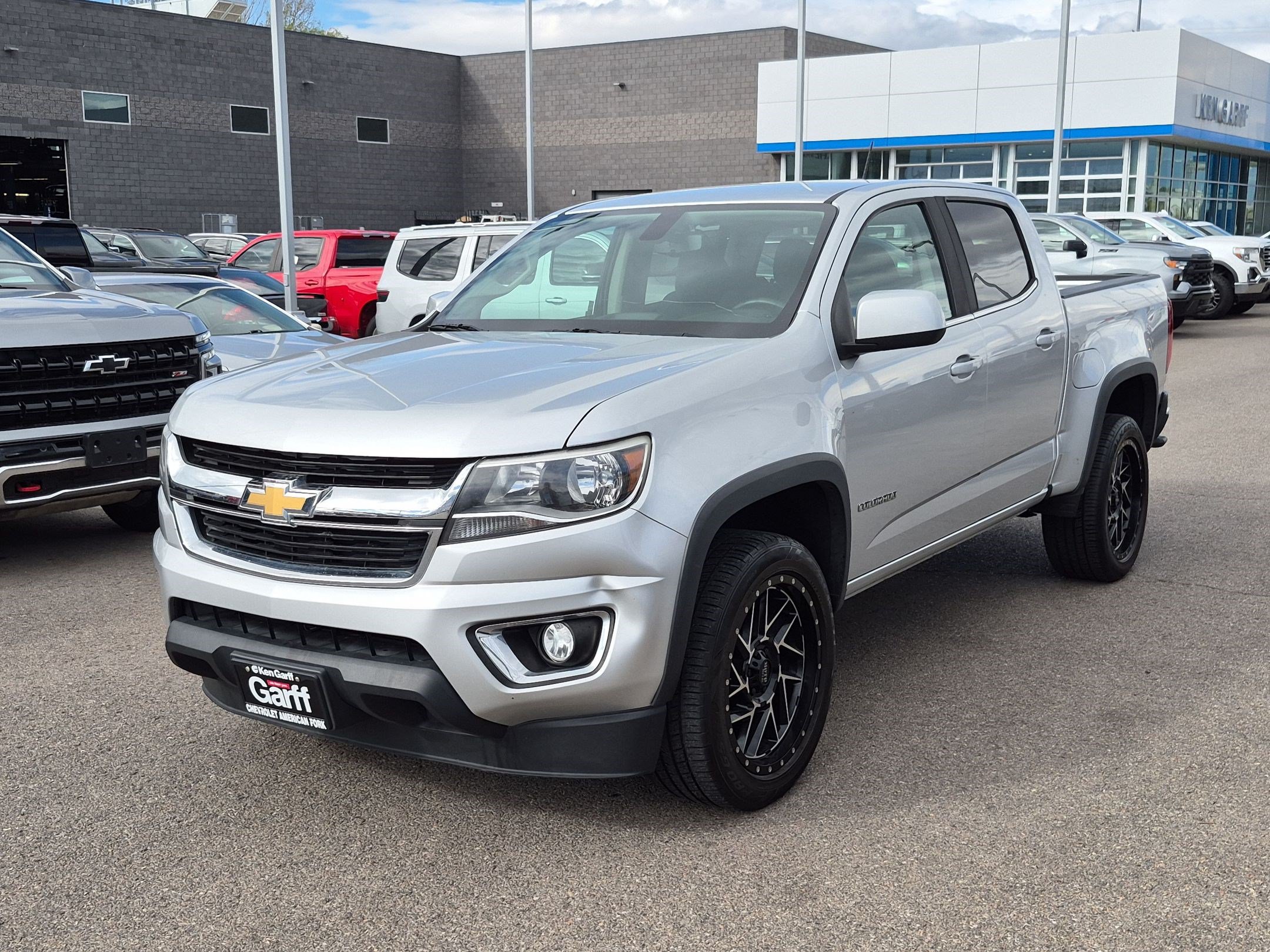 Used 2018 Chevrolet Colorado LT w/ LT Convenience Package RWD image 8