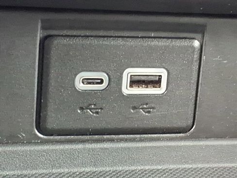 Used 2024 Chevrolet Tahoe LT image 24