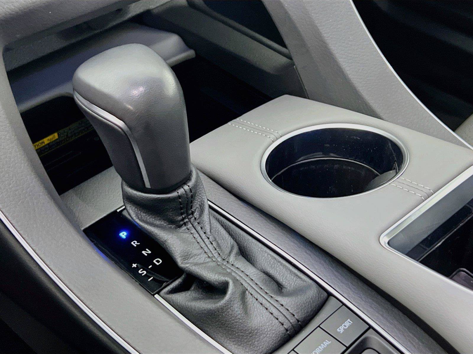 Used 2021 Toyota Avalon Limited w/ Advanced Safety Package FWD image 17