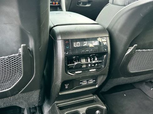 Used 2021 Jeep Grand Cherokee L Limited RWD image 26