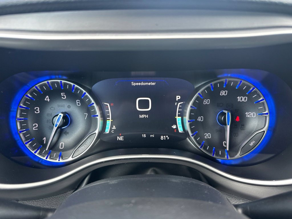 New 2027 Chrysler Pacifica Select AWD/4WD image 22