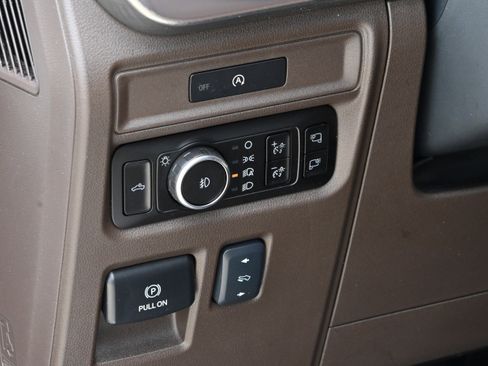 Used 2025 Ford F150 King Ranch w/ FX4 Off-Road Package AWD/4WD image 34