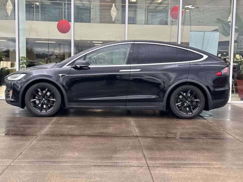 Used 2018 Tesla Model X 100D image 6