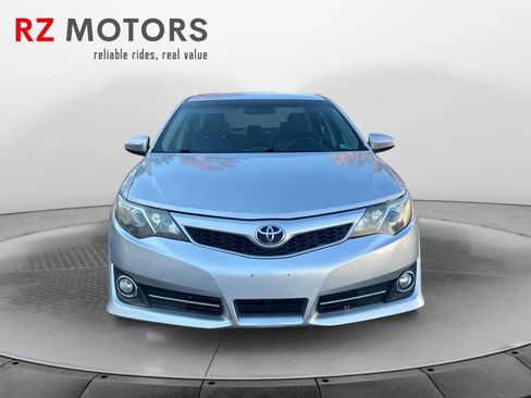 Used 2014 Toyota Camry SE image 8
