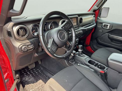 Used 2020 Jeep Wrangler Sport AWD/4WD image 17