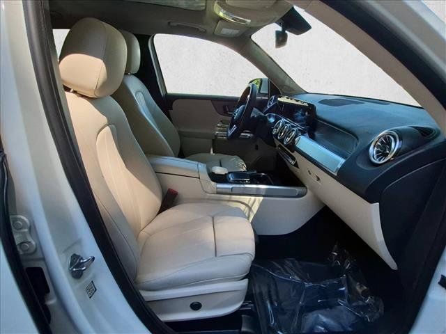 Used 2022 Mercedes-Benz GLB 250 image 25