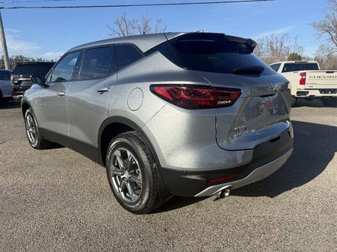 Used 2023 Chevrolet Blazer LT w/ Driver Confidence Package image 4