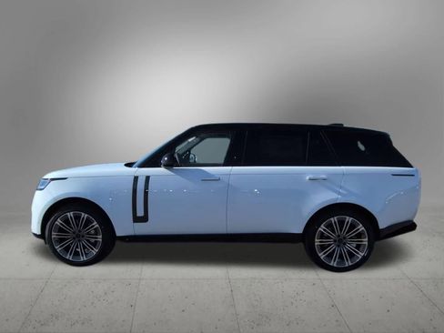 New 2026 Land Rover Range Rover Long Wheelbase SE AWD/4WD image 3