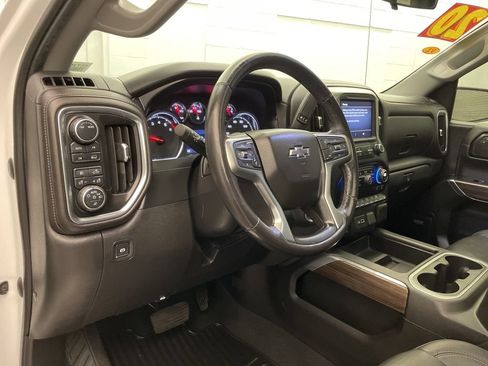 Used 2020 Chevrolet Silverado 1500 RST w/ Rally Edition AWD/4WD image 17