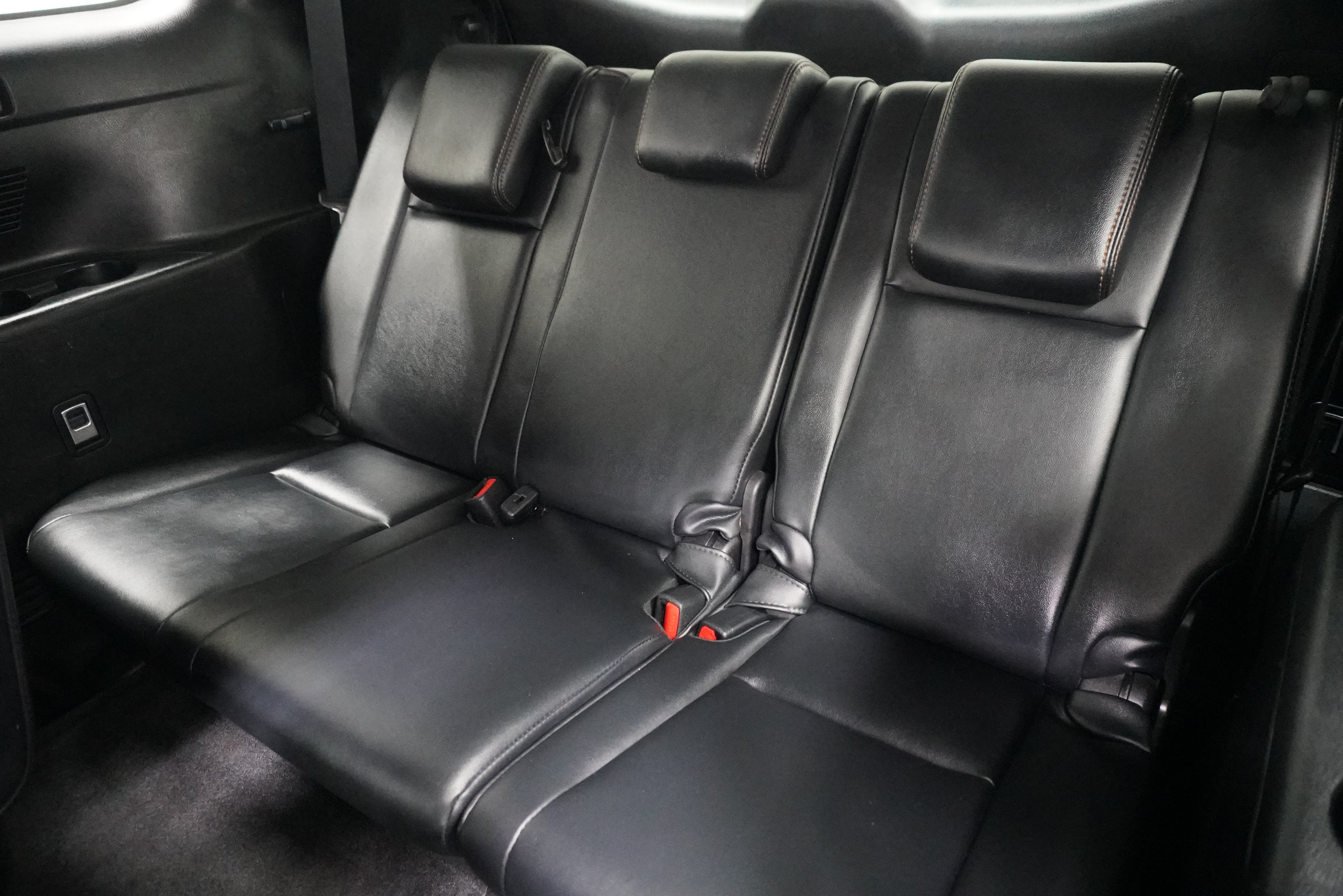 Used 2016 Toyota Highlander XLE FWD image 12