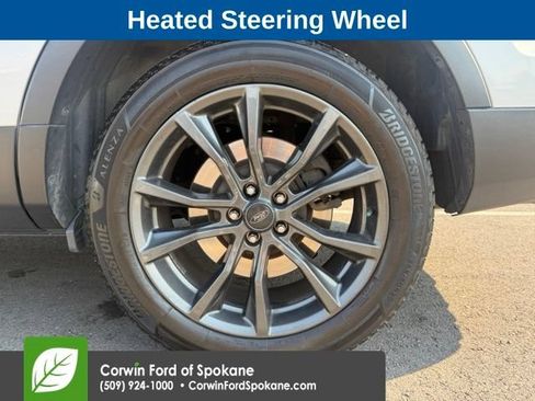 Used 2017 Ford Explorer XLT w/ Equipment Group 202A AWD/4WD image 9