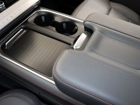 New 2025 Ford Expedition Max Active image 26