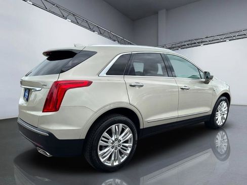 Used 2017 Cadillac XT5 Premium Luxury AWD/4WD image 7