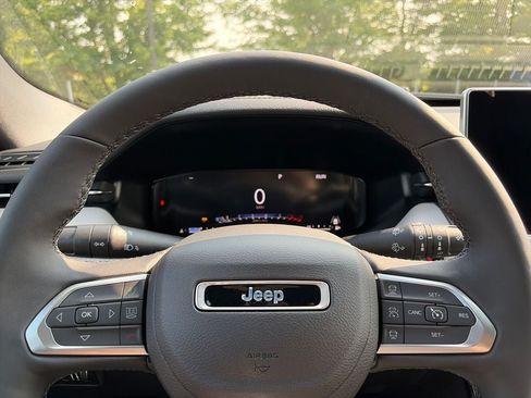 New 2026 Jeep Compass Limited AWD/4WD image 23