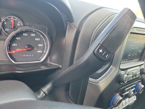 Used 2021 Chevrolet Silverado 1500 LT AWD/4WD image 24