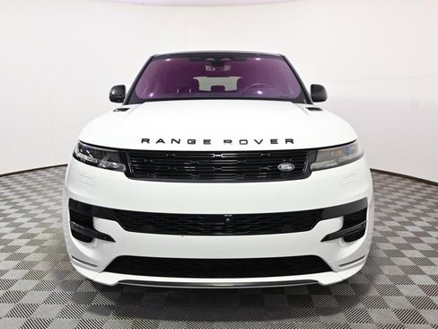 Used 2023 Land Rover Range Rover Sport SE Dynamic image 10