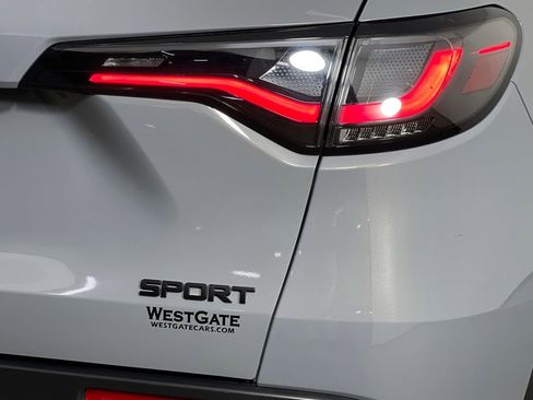 Used 2024 Honda HR-V Sport image 38