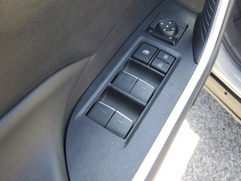 Used 2023 Toyota RAV4 XLE image 19