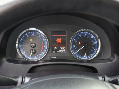 Used 2017 Toyota Corolla L image 19