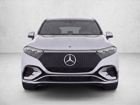 Used 2023 Mercedes-Benz EQS 450+ SUV image 2